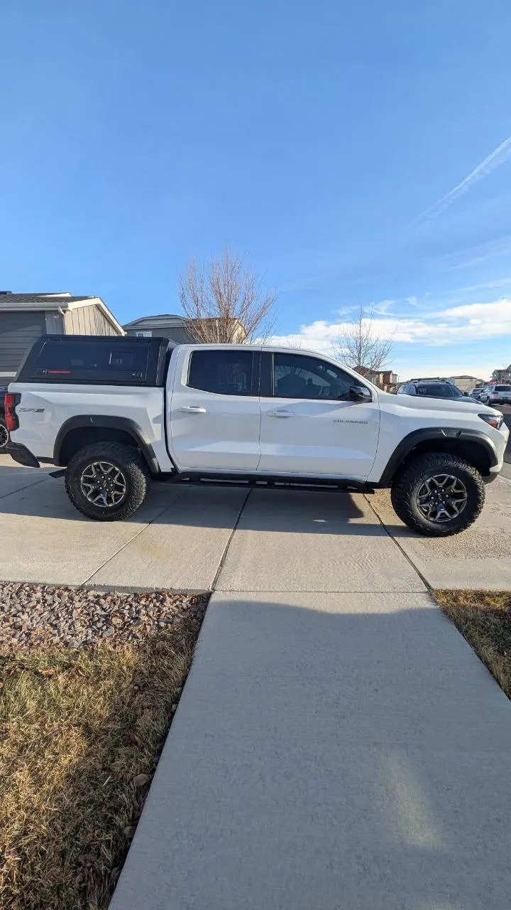 Chevy / GMC Colorado / Canyon with an Overlandico Panorama topper