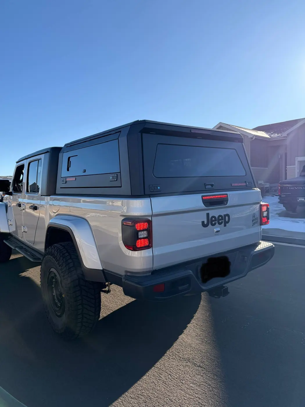 Jeep Gladiator with an Overlandico Panorama topper