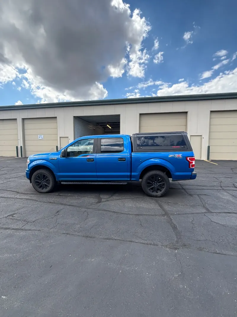 Ford F-150/F-250 with an Overlandico Panorama topper