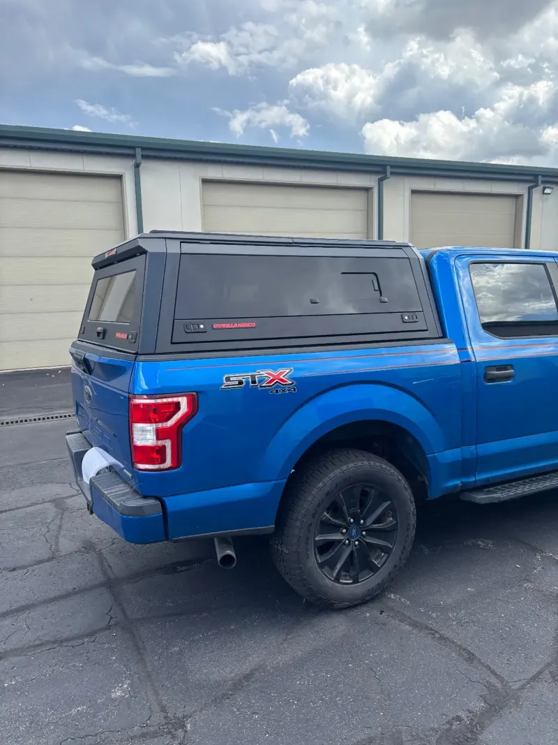 Ford F-150/F-250 with an Overlandico Panorama topper